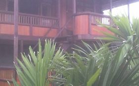 Sunset Guest House & Bar